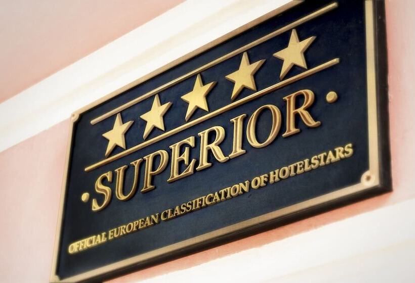 בית מלון כפרי Carlsbad Plaza Medical Spa & Wellness