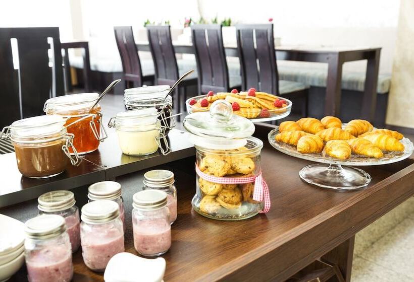 City Avenue Hotel By Hmg Free Parking Free Wi Fi