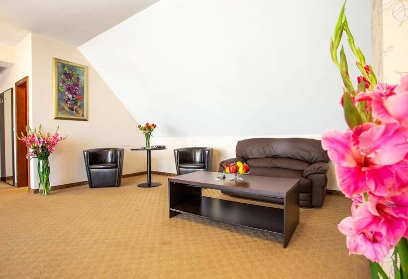 City Avenue Hotel By Hmg Free Parking Free Wi Fi