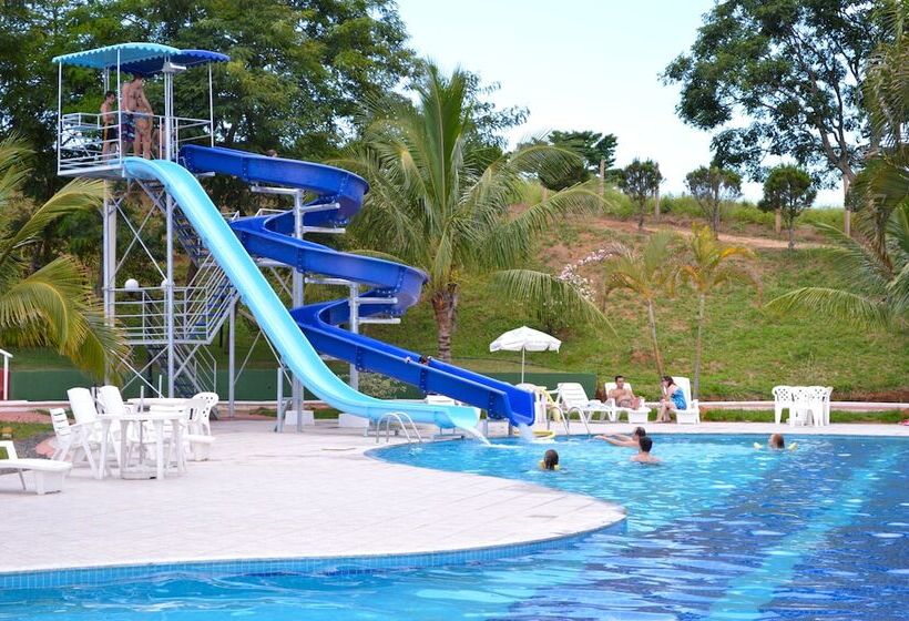 Colonial Plaza Hotel Pindamonhangaba