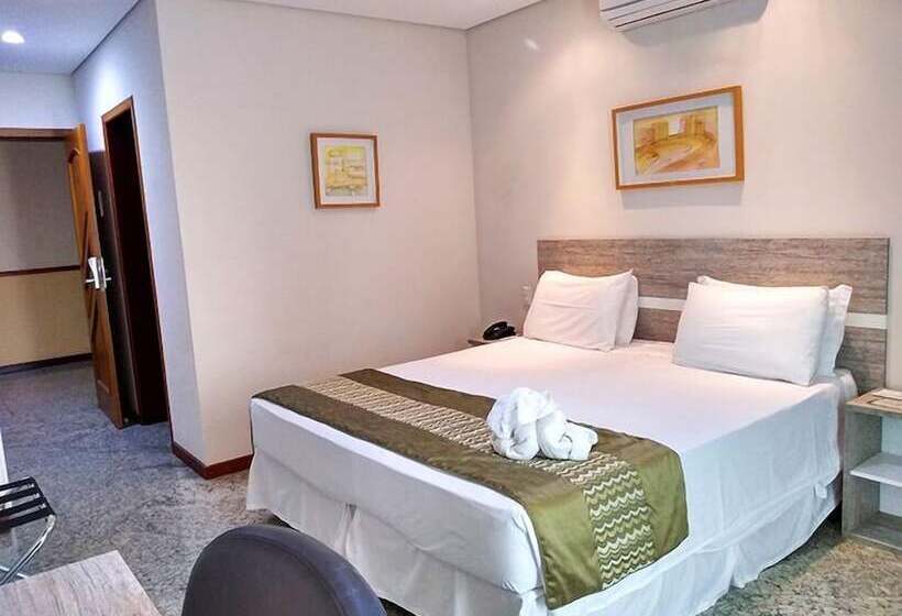 Colonial Plaza Hotel Pindamonhangaba