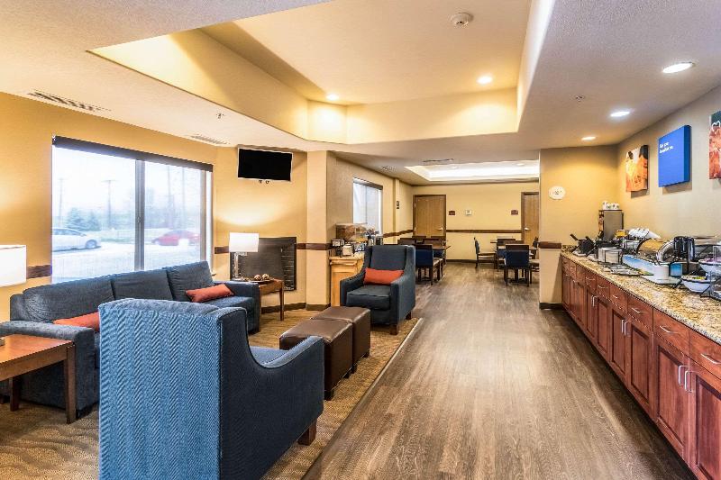 فندق Comfort Inn & Suites