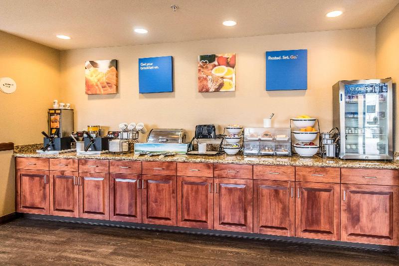 فندق Comfort Inn & Suites