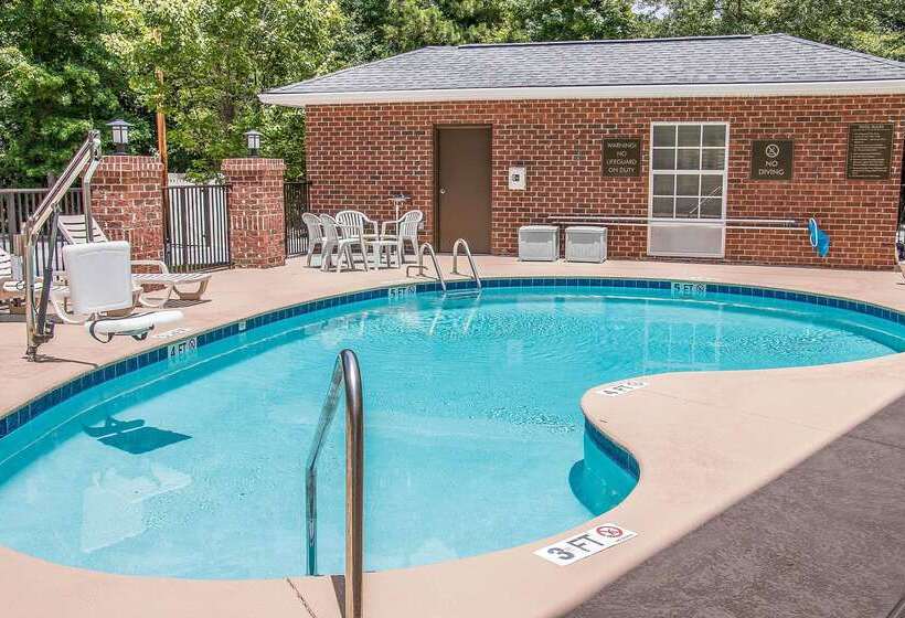 Отель Spark By Hilton Bluffton Hilton Head Island