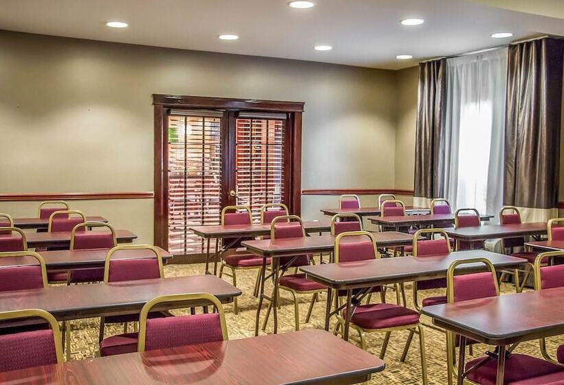 Отель Spark By Hilton Bluffton Hilton Head Island