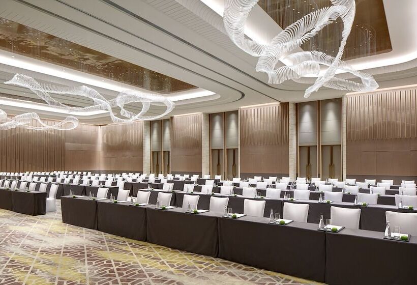 هتل Cordis  Beijing Capital Airport By Langham Hospitality Group