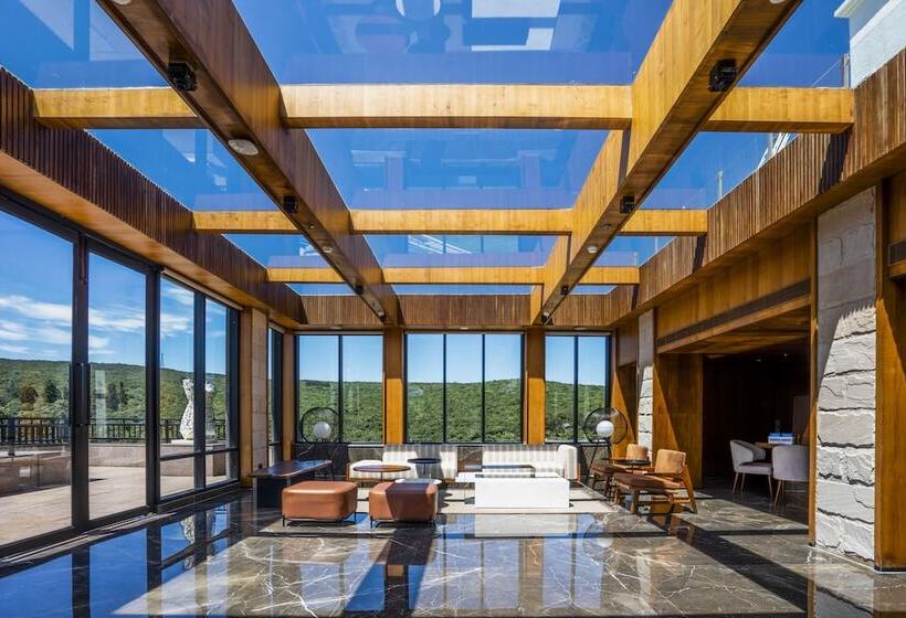 فندق Courtyard By Marriott Mahabaleshwar