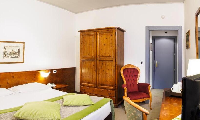 בית מלון כפרי Cristallo Club