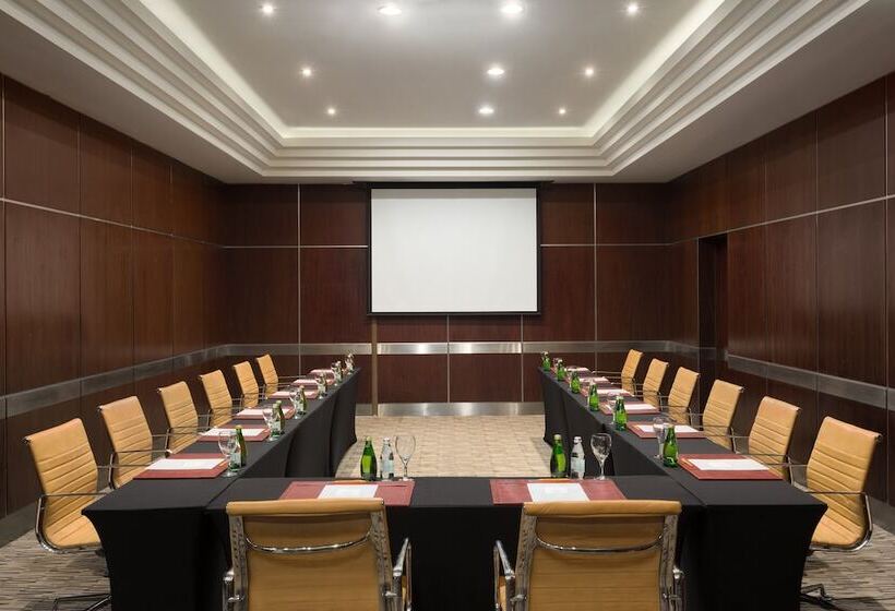 هتل Crowne Plaza Al Khobar, An Ihg