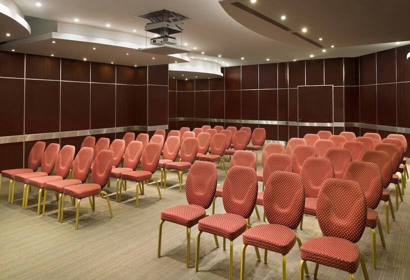 هتل Crowne Plaza Al Khobar, An Ihg