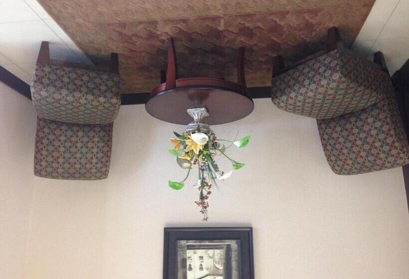 هتل Days Inn By Wyndham Brampton