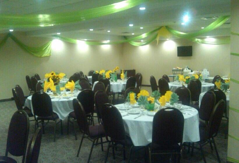 هتل Days Inn By Wyndham Brampton