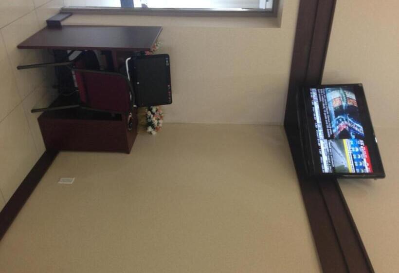 هتل Days Inn By Wyndham Brampton