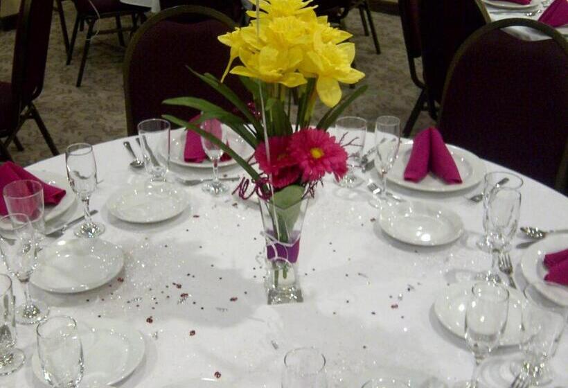 هتل Days Inn By Wyndham Brampton