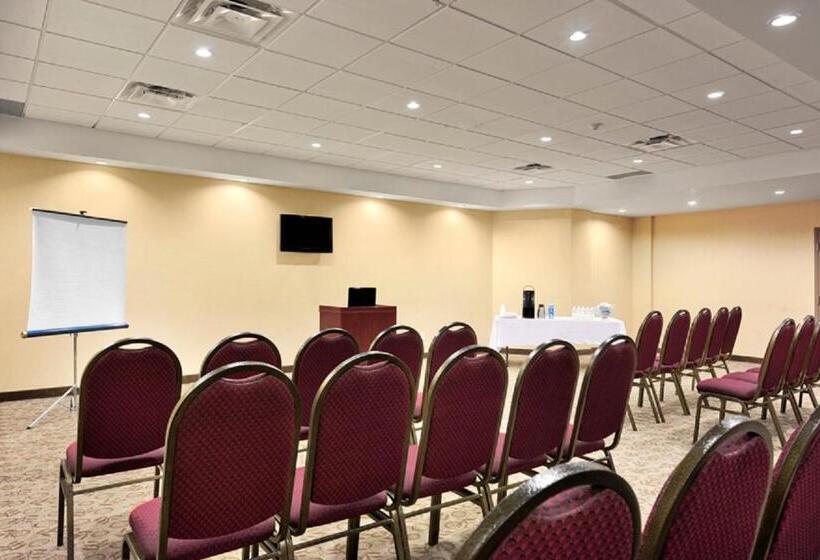 هتل Days Inn By Wyndham Brampton