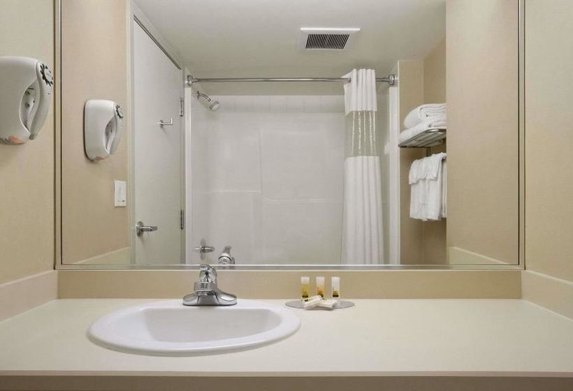 ホテル Days Inn By Wyndham Edmonton South