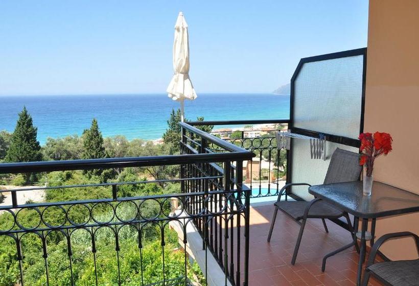 فندق Dina's Paradise