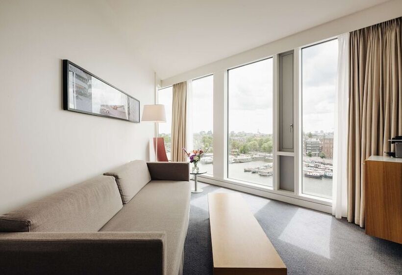 هتل Doubletree By Hilton  Amsterdam Centraal Station