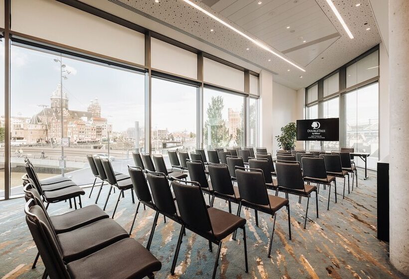 هتل Doubletree By Hilton  Amsterdam Centraal Station