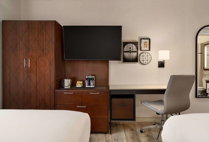 فندق Doubletree By Hilton New York Downtown