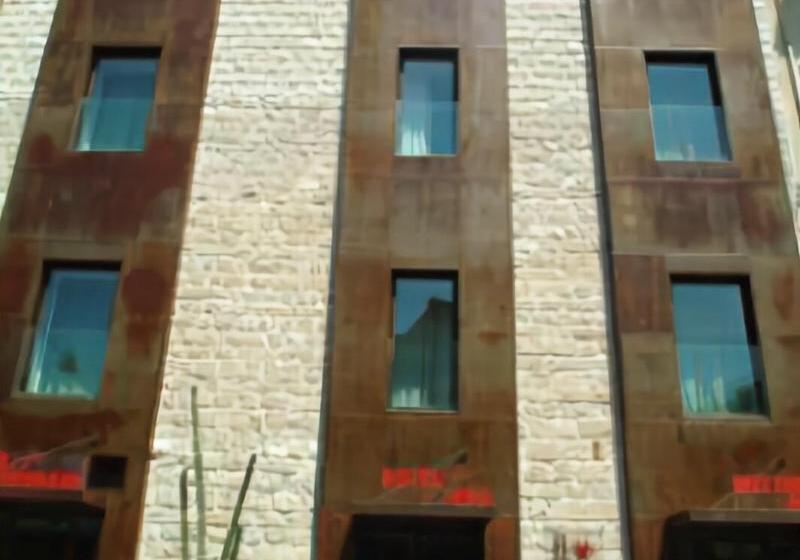 فندق El Homs Palace