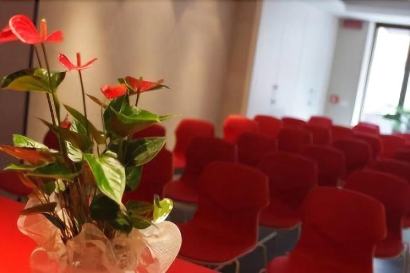 فندق El Homs Palace