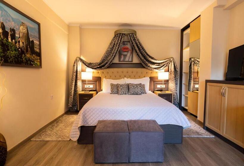 בית מלון כפרי Famissi Eden