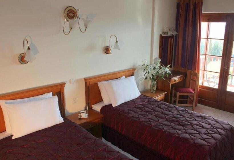 בית מלון כפרי Famissi Eden