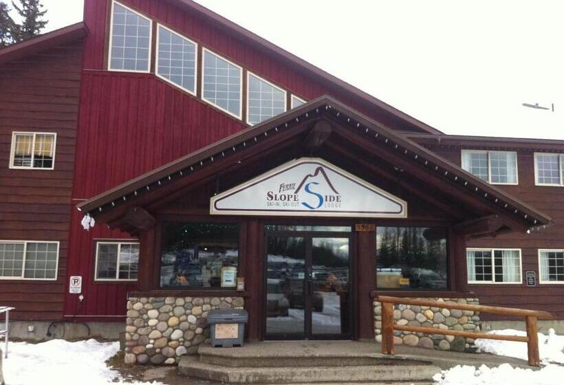 בית מלון כפרי Fernie Slopeside Lodge