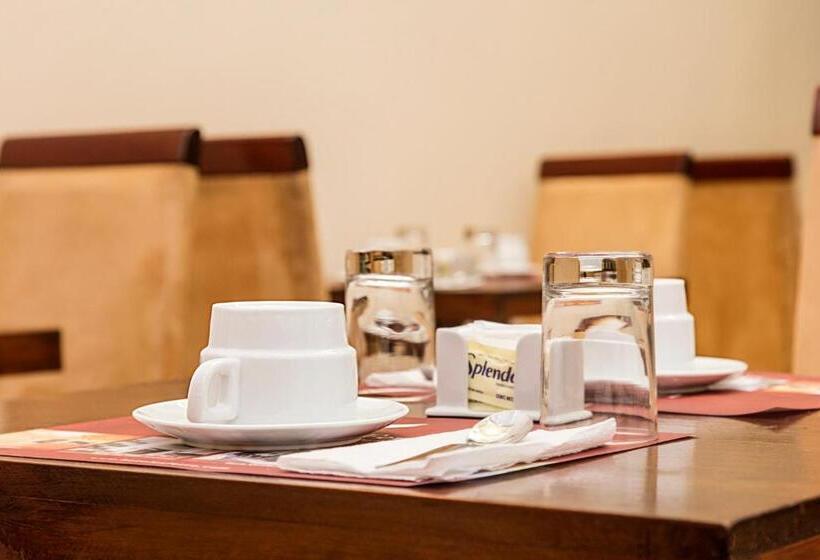 בית מלון כפרי Ferre De Ville