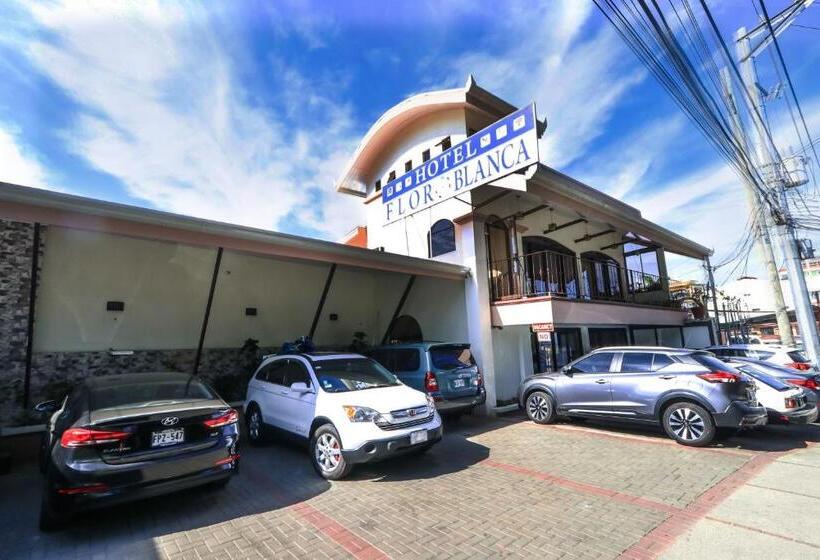 ホテル Flor Blanca