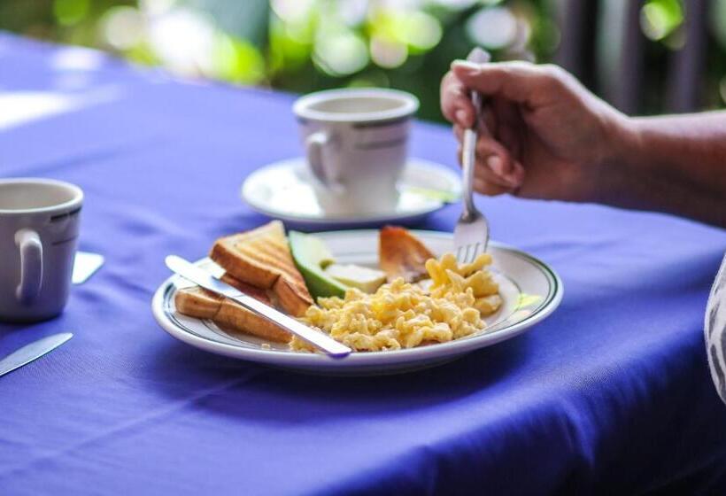 ホテル Flor Blanca