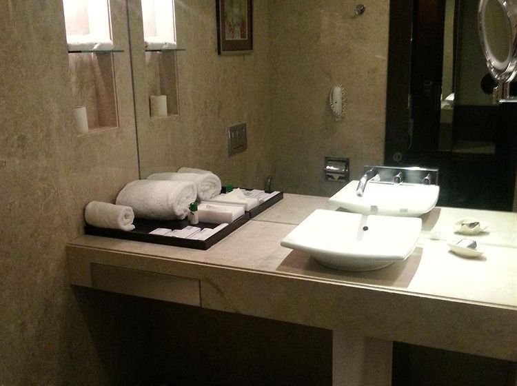 Отель Fortune Landmark