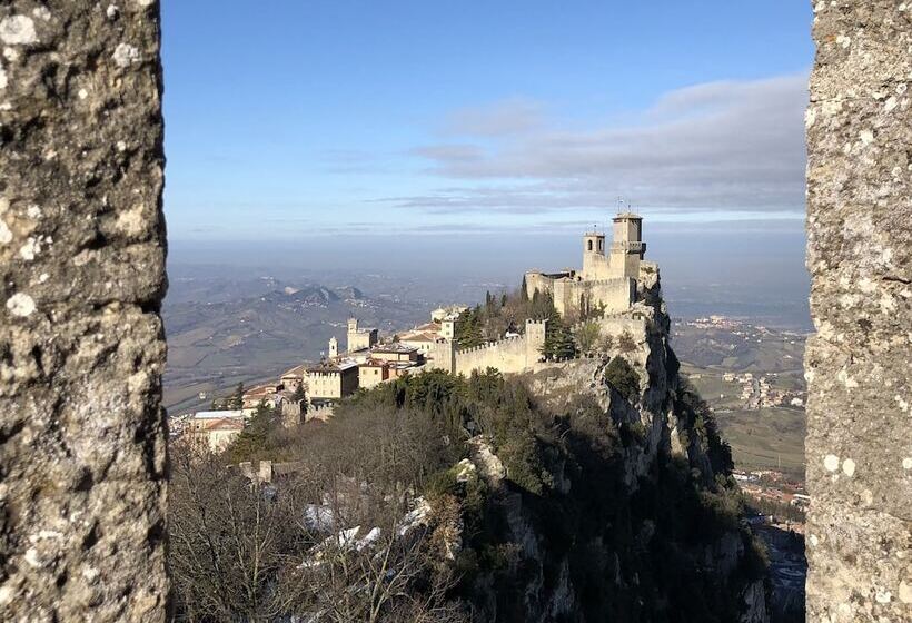 هتل Garden Village San Marino