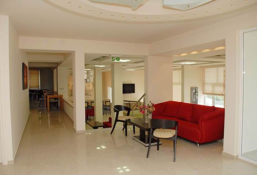 Отель Glyfada Beach