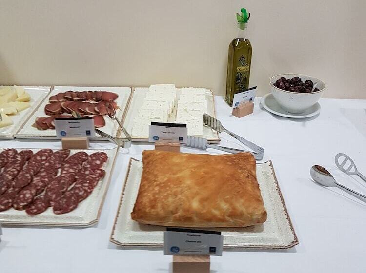 Отель Glyfada Beach