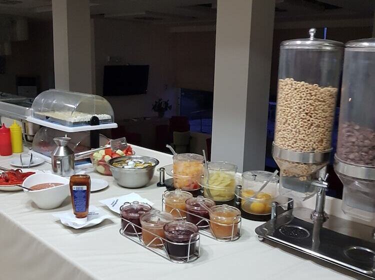 Отель Glyfada Beach