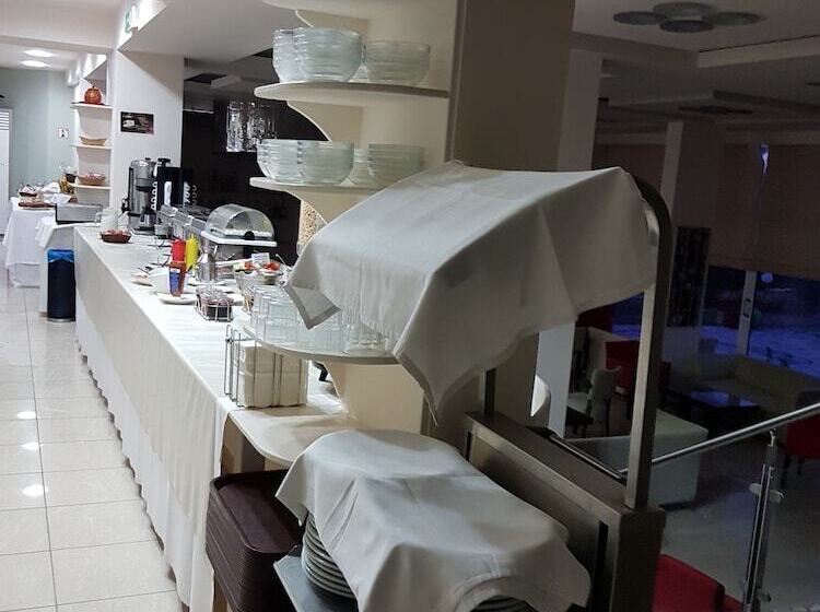 Отель Glyfada Beach