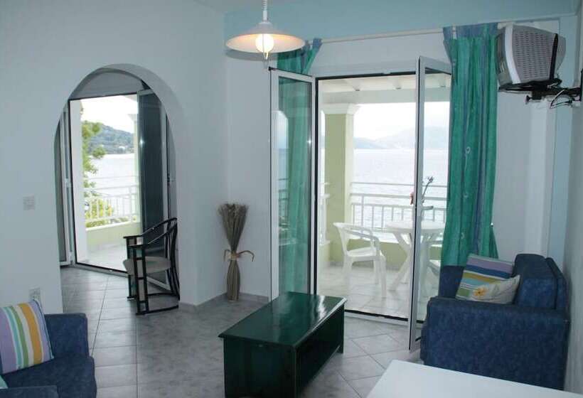 Отель Golden Sunset