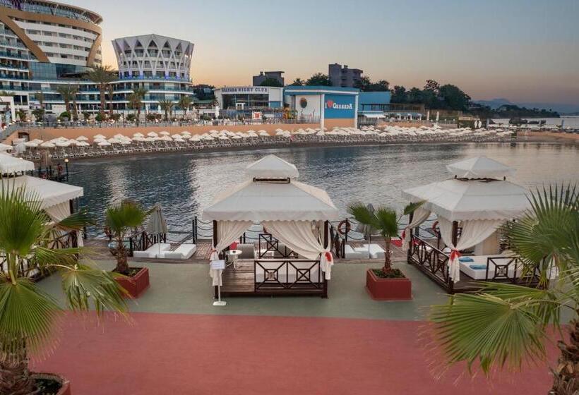 Отель Granada Luxury Okurcalar