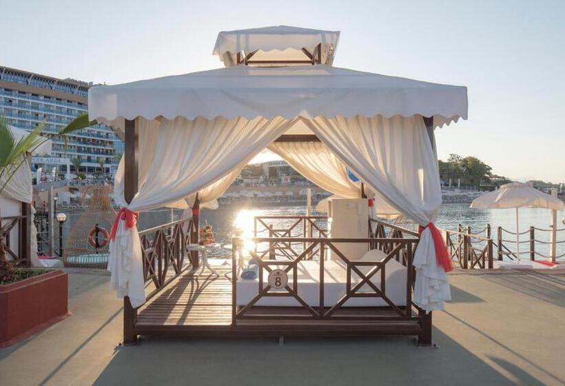 Отель Granada Luxury Okurcalar