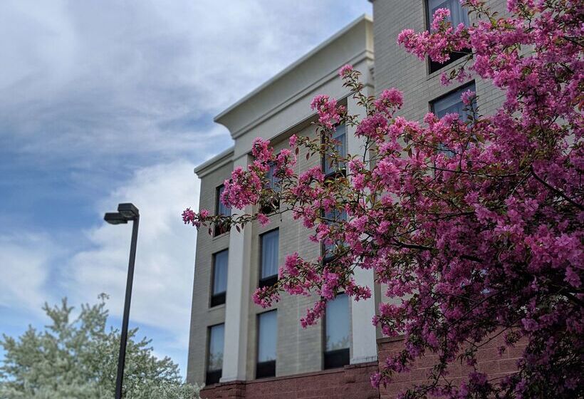 호텔 Hampton Inn & Suites Cincinnati Union Center