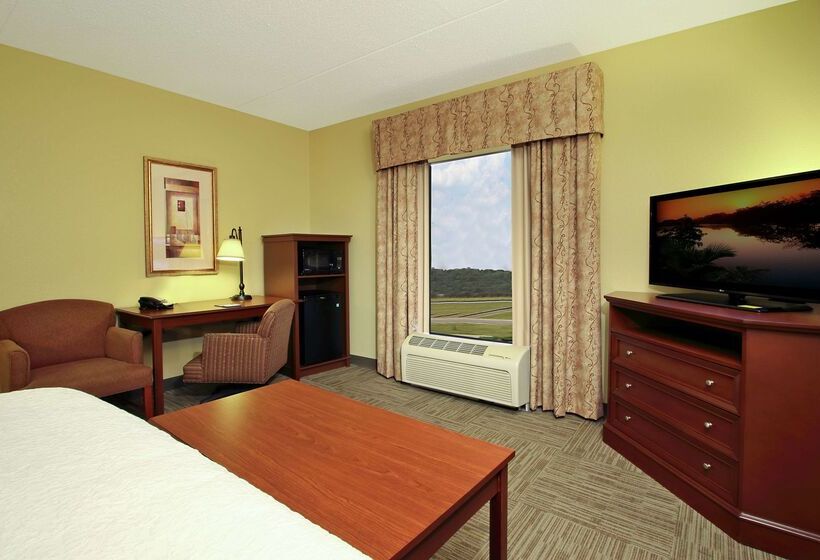 בית מלון כפרי Hampton Inn & Suites Murray