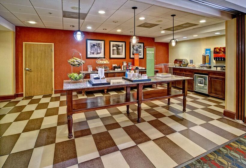 فندق Hampton Inn Cleveland, Ms