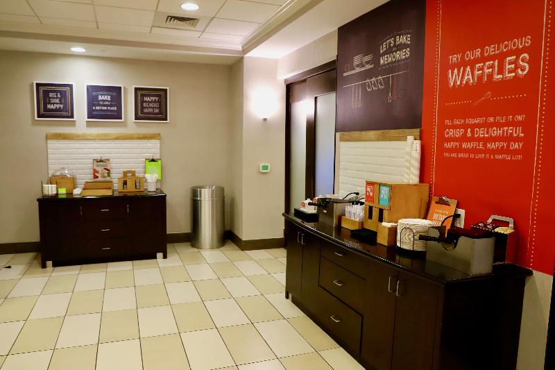 هتل Hampton Inn Doylestown