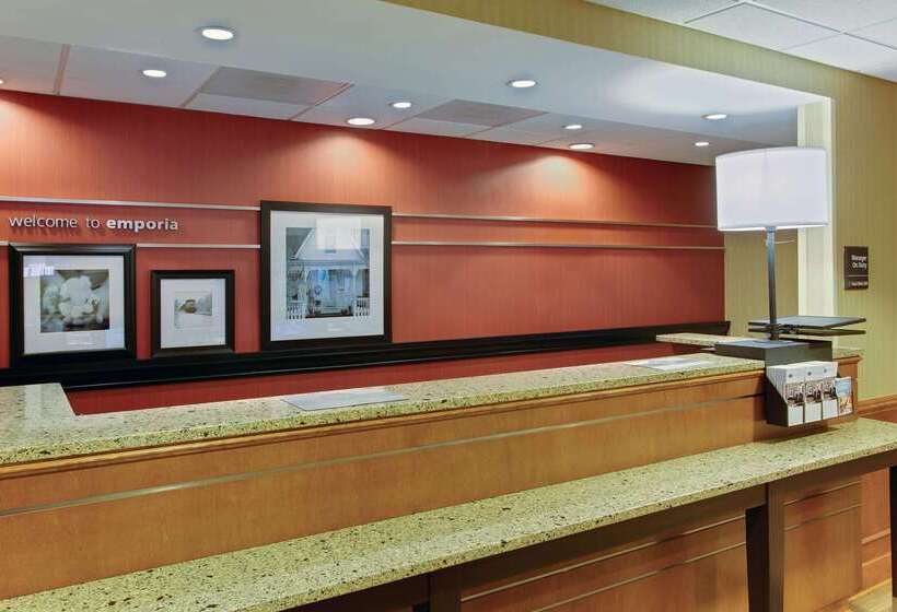 فندق Hampton Inn Emporia