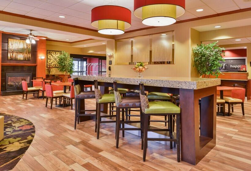 فندق Hampton Inn Emporia