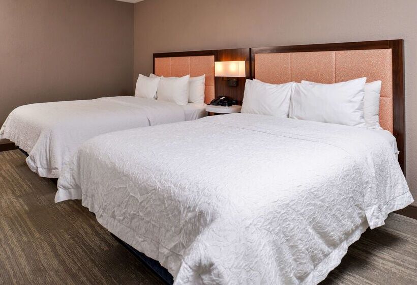 فندق Hampton Inn Emporia