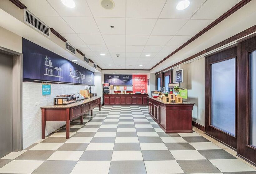 בית מלון כפרי Hampton Inn Greenfield