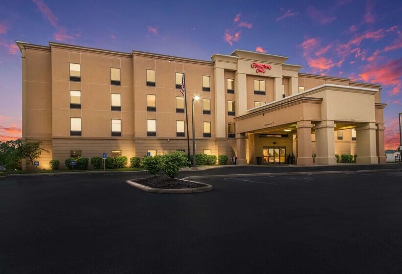 هتل Hampton Inn Greenfield